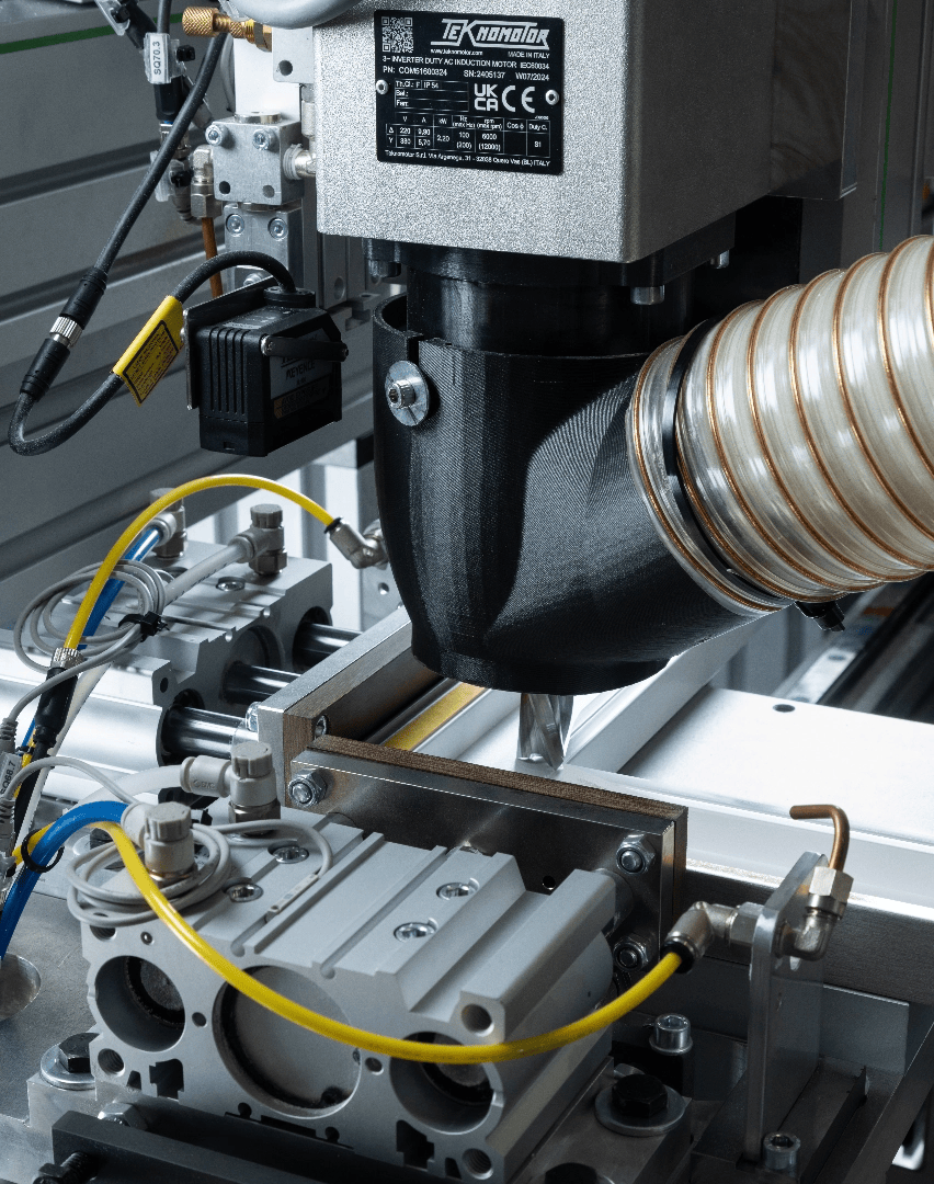 Foto macchinario Uniplast in azione